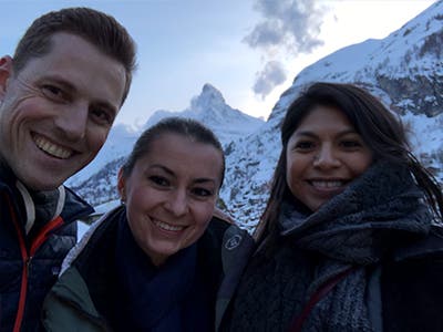 RSM professionals in front of a mountain